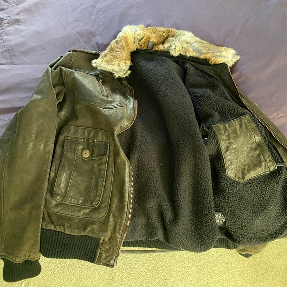 Gorgeous Real Leather Jacket - Picture 5 of 6